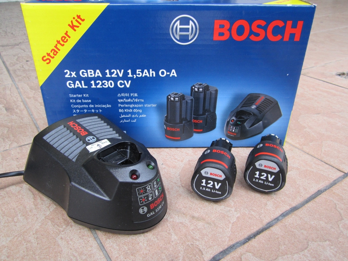 Bosch 12v 26. Шуруповерт Bosch gal 12v-40. Bosch 12 v li 2.5Ah (1600a00h3d). GBA 12v 1.5Ah. Аккумулятор Bosch 12v 1.5Ah.