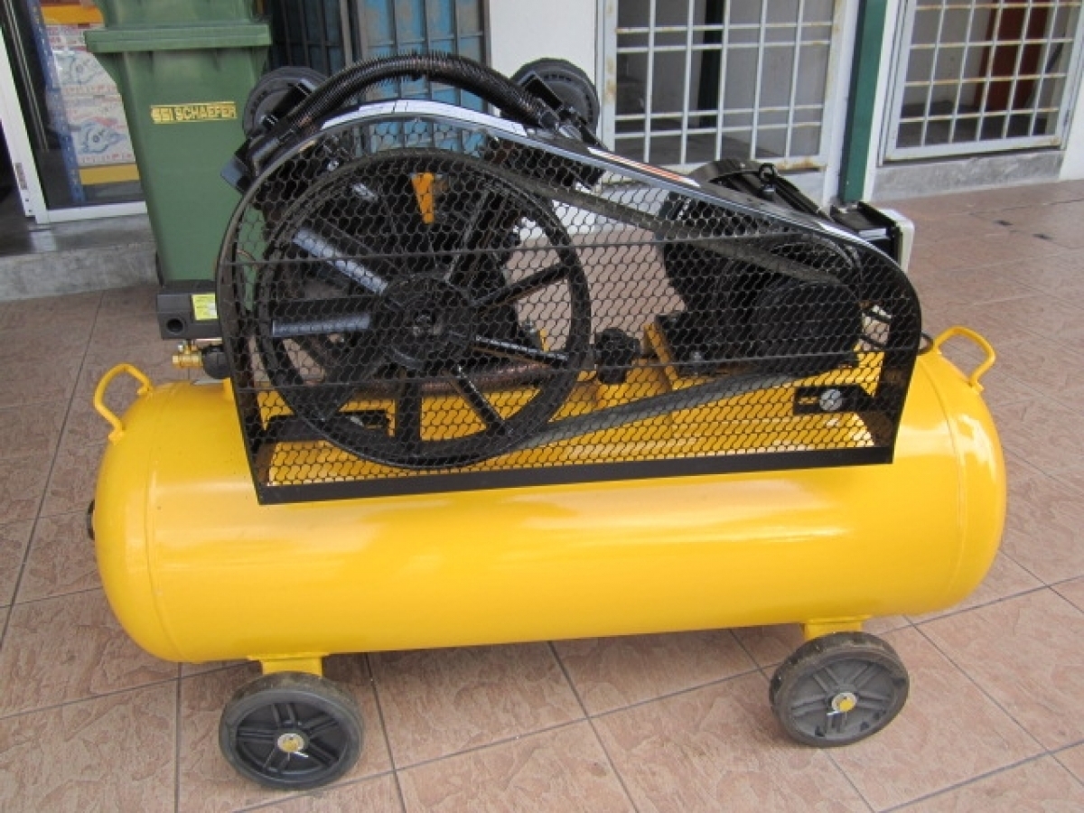 Magnum 5.5HP 150Liter Belt Driven Reciprocating Air Compressor MY