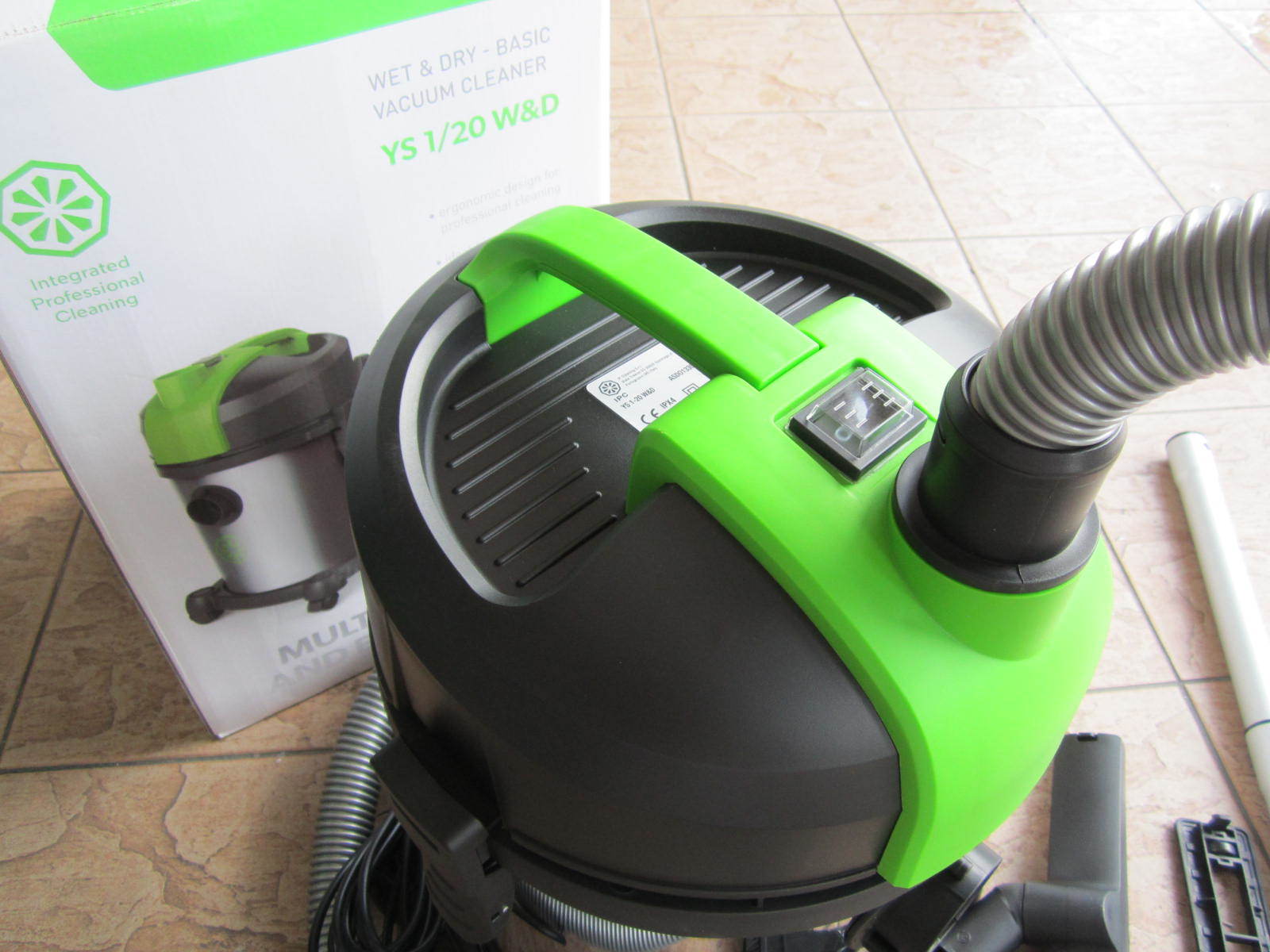 IPC 1.4kW 20Litre Compact Wet & Dry Vacuum Cleaner MY Power Tools