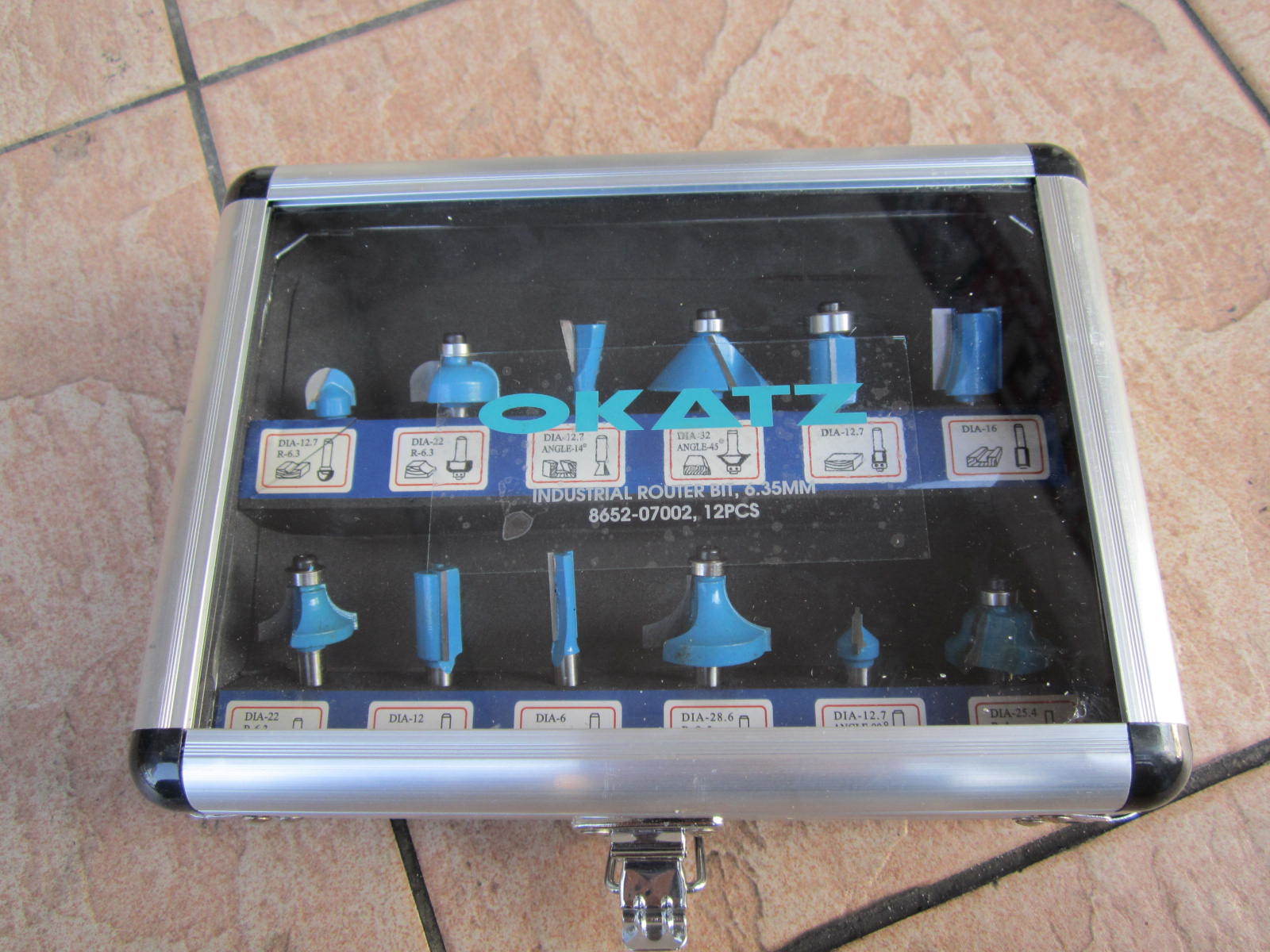 Okatz 12pcs 6.35mm Industrial TCT Router Bit Set MY Okatz 12pcs 6.35mm Industrial TCT Router Bit Set MY