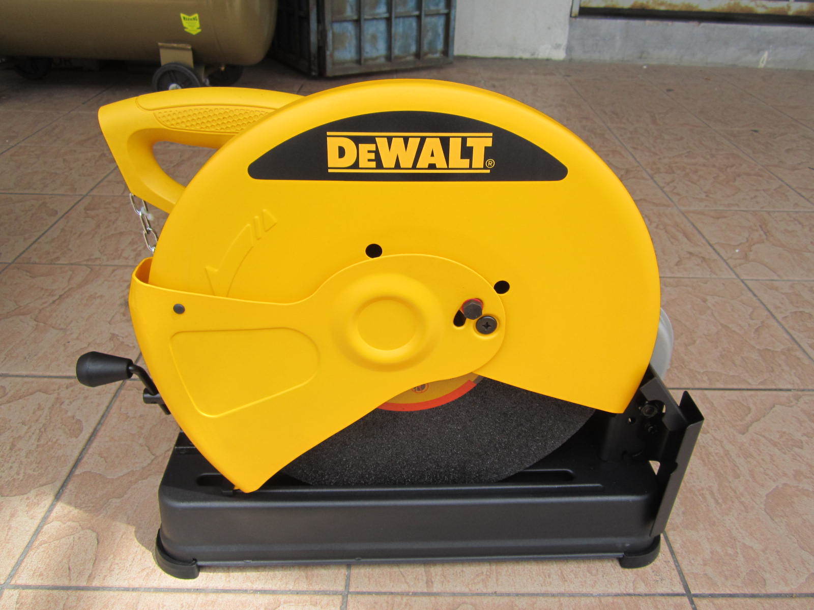 DeWalt D28720 (14") 355mm Abrasive Metal Chop Saw MY Power Tools