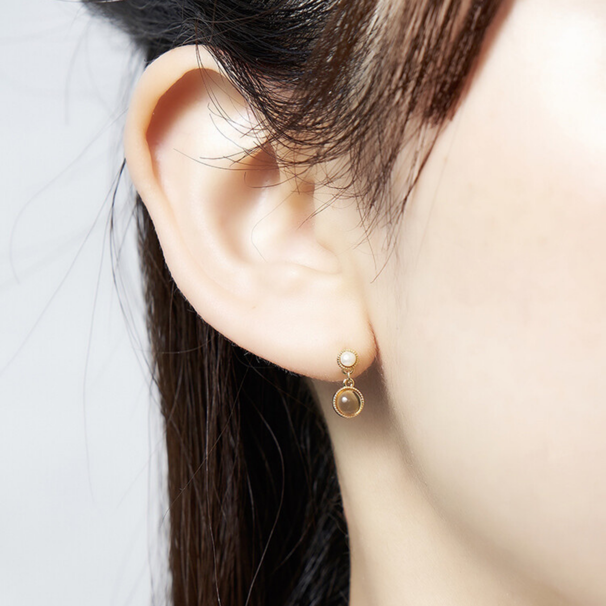 MUK-TW-EAR-GROUP (2)