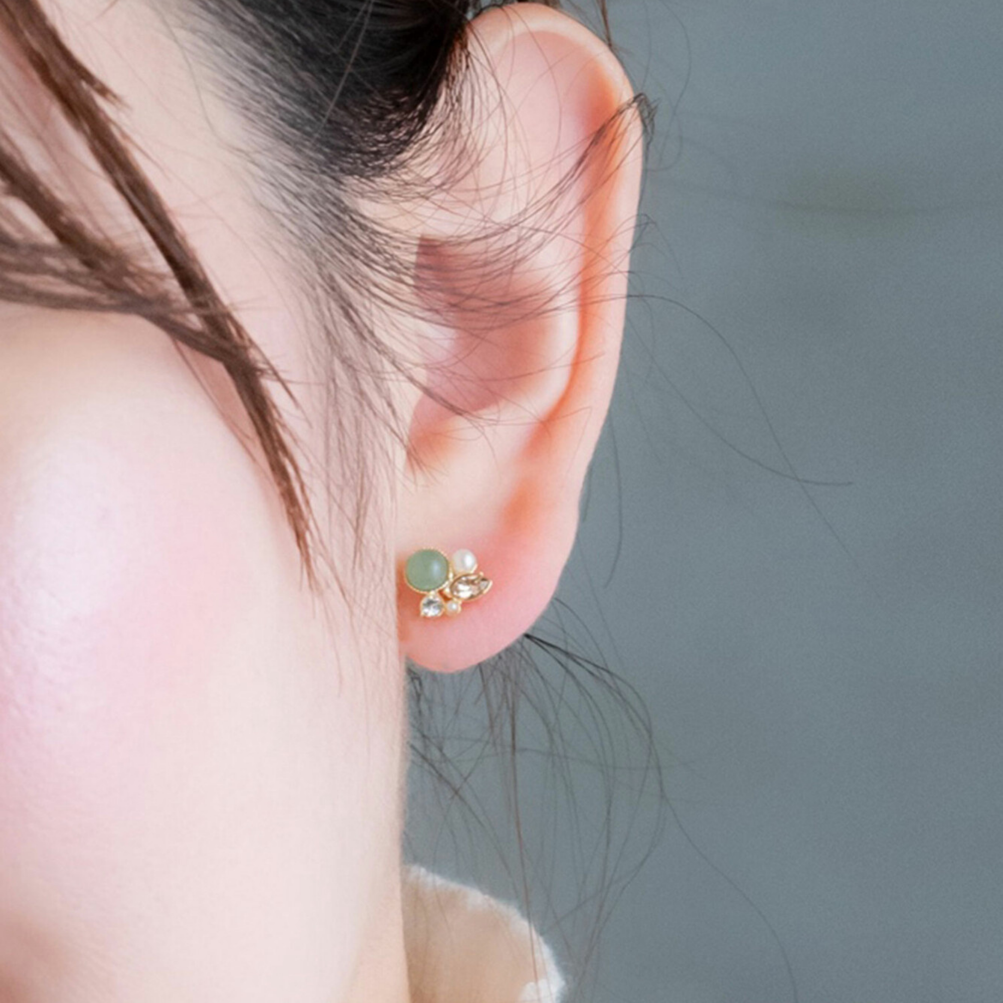 MUK-MB-EAR-GROUP