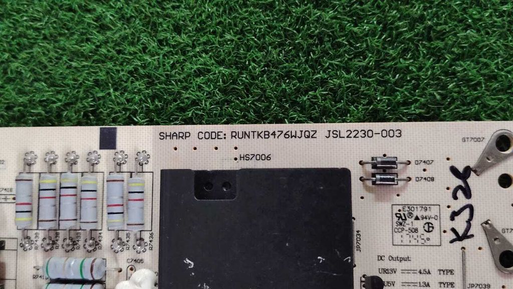 2145 Sharp LC-60LE650M- PB No