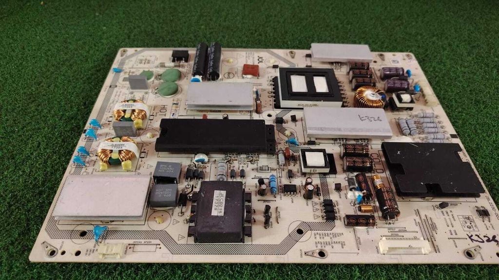 2145 Sharp LC-60LE650M- PB2