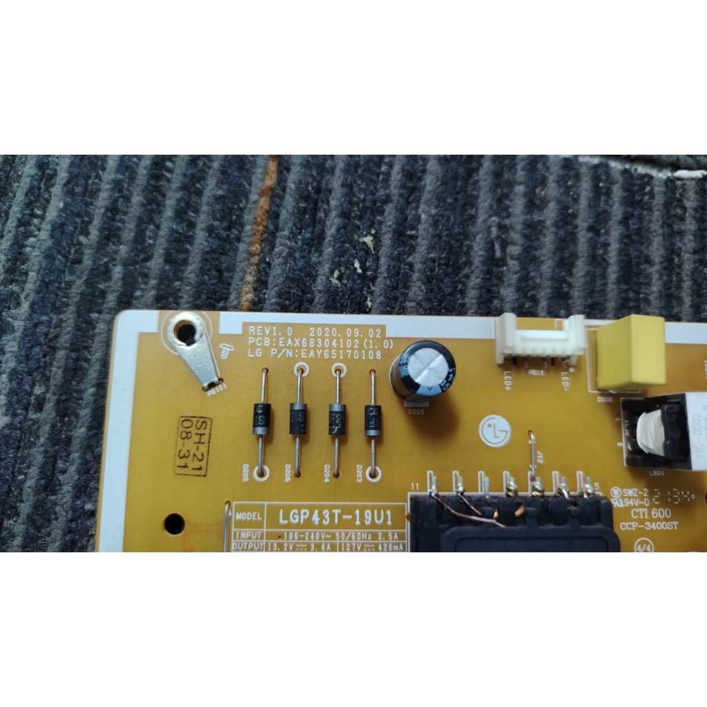 my-11134207-820le-mr744uwr2cqtcb