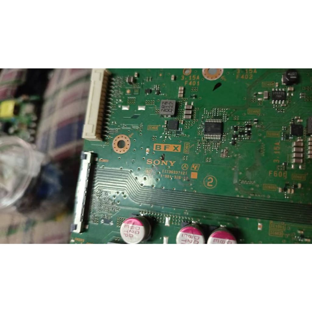 my-11134207-7rasb-m0xe33knrsst75