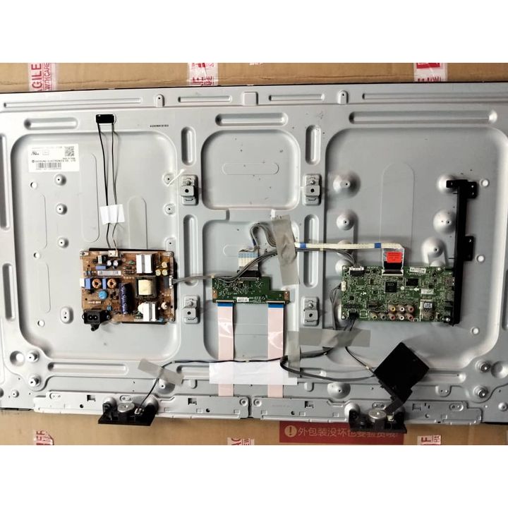my-11134207-7rasm-m8uxhcn7xjf206