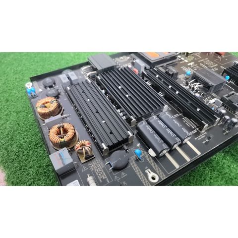 my-11134207-820lb-ml0d73x8uqyu72