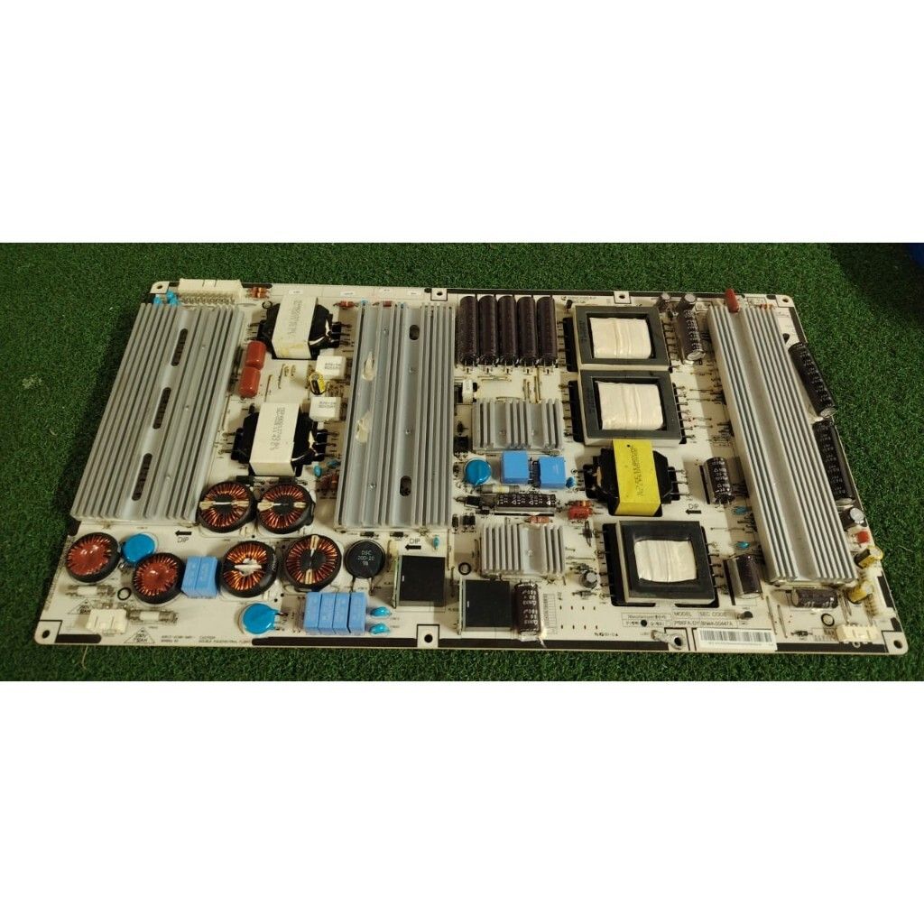 my-11134207-820lb-mjcxr1r161368a