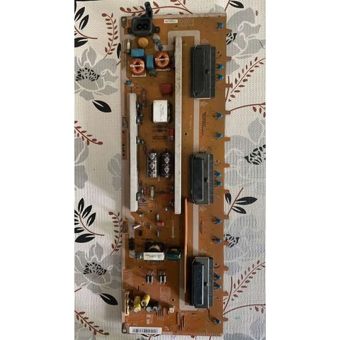 my-11134207-7rasi-m9rgixm5bim875