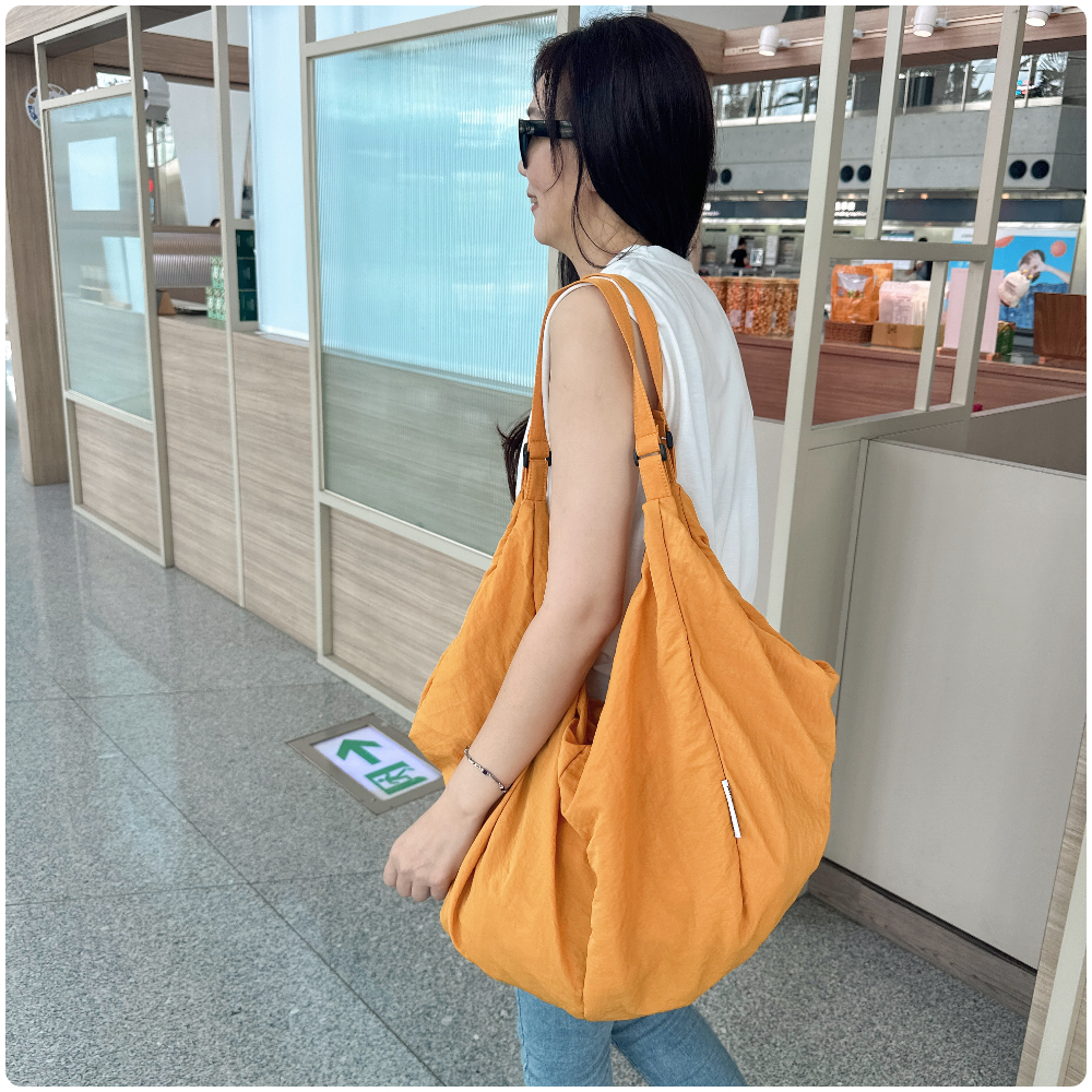 tw-11134207-820le-mnnxqmn1m51h8d