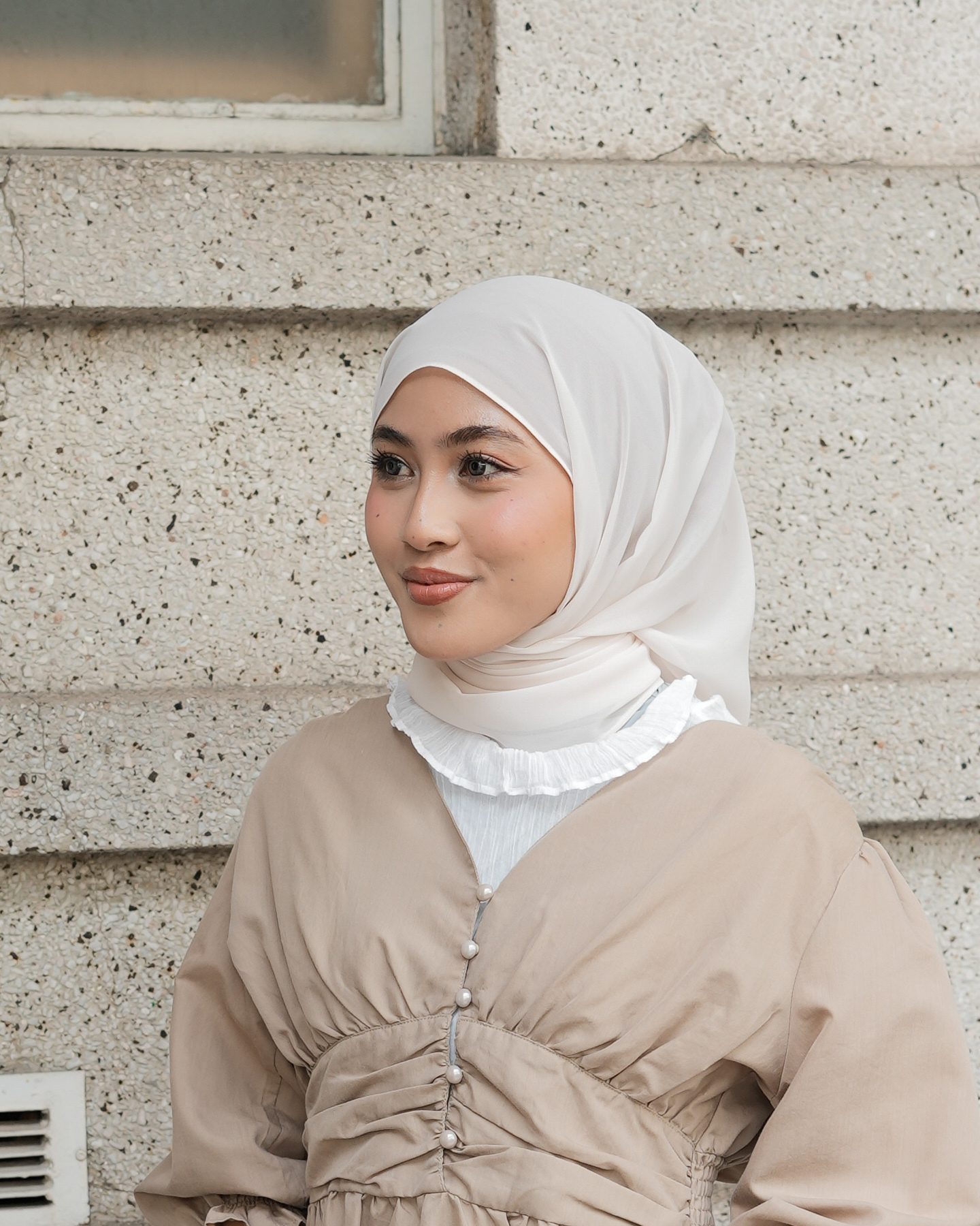 Ayu Bawal Shawl In Buttermilk