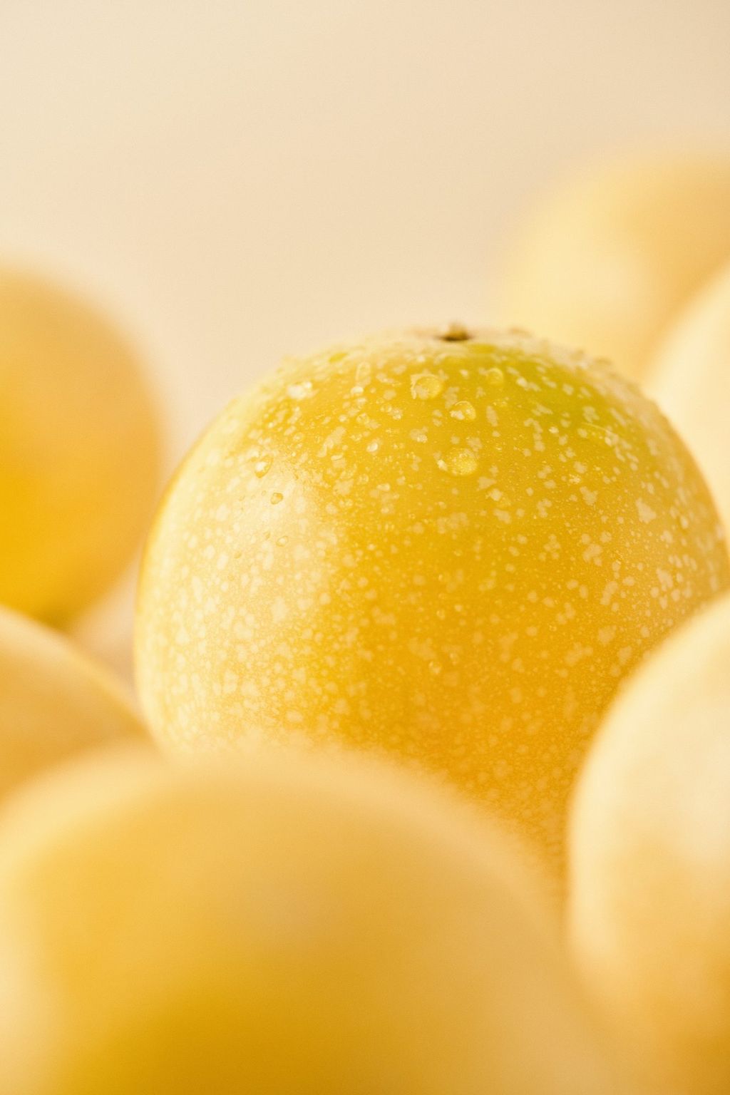 golden-fruit-closeup