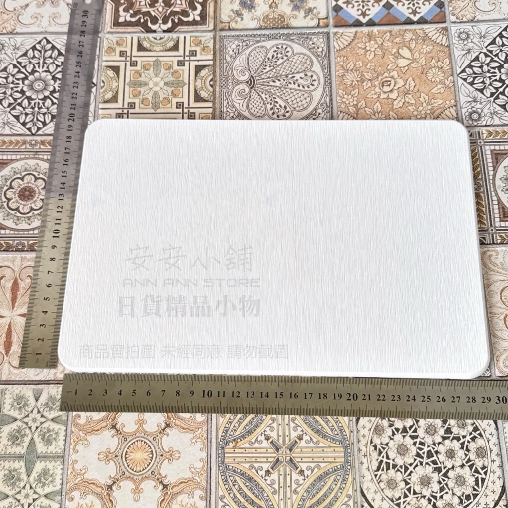 tw-11134207-820lh-mnjpv1kht3ig56