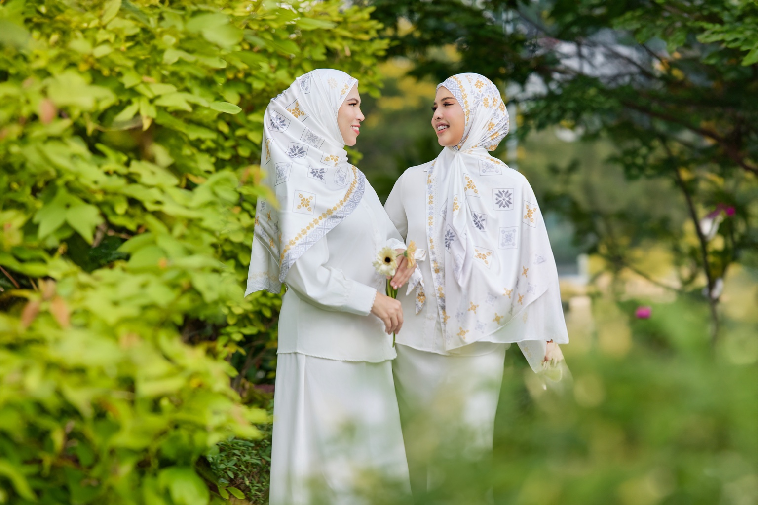 Mekar Dalam Cara Yang Biasa | The Biasa