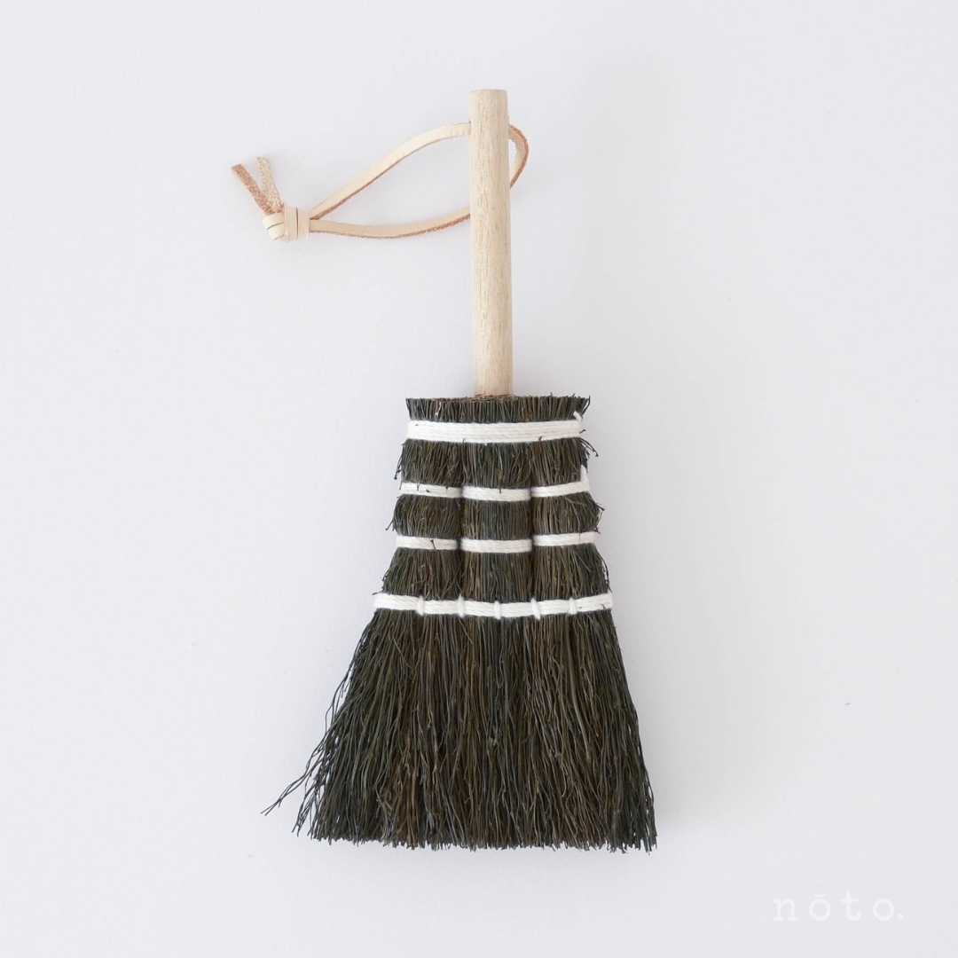 深棕