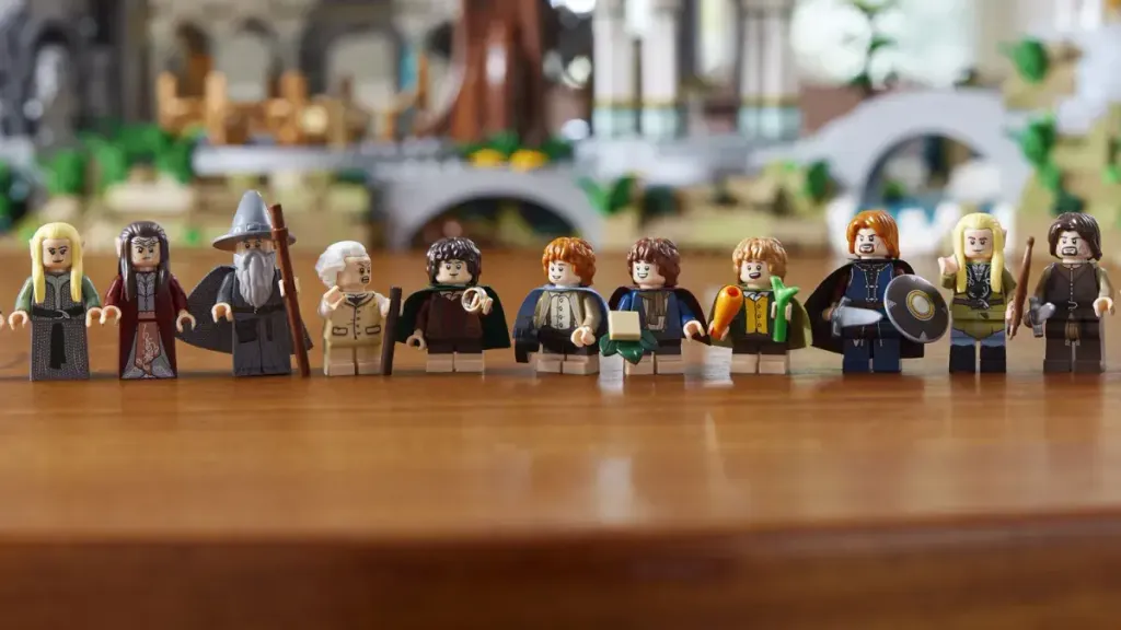 LEGO-Icons-10316-Lord-of-the-Rings-Rivendell-top-3