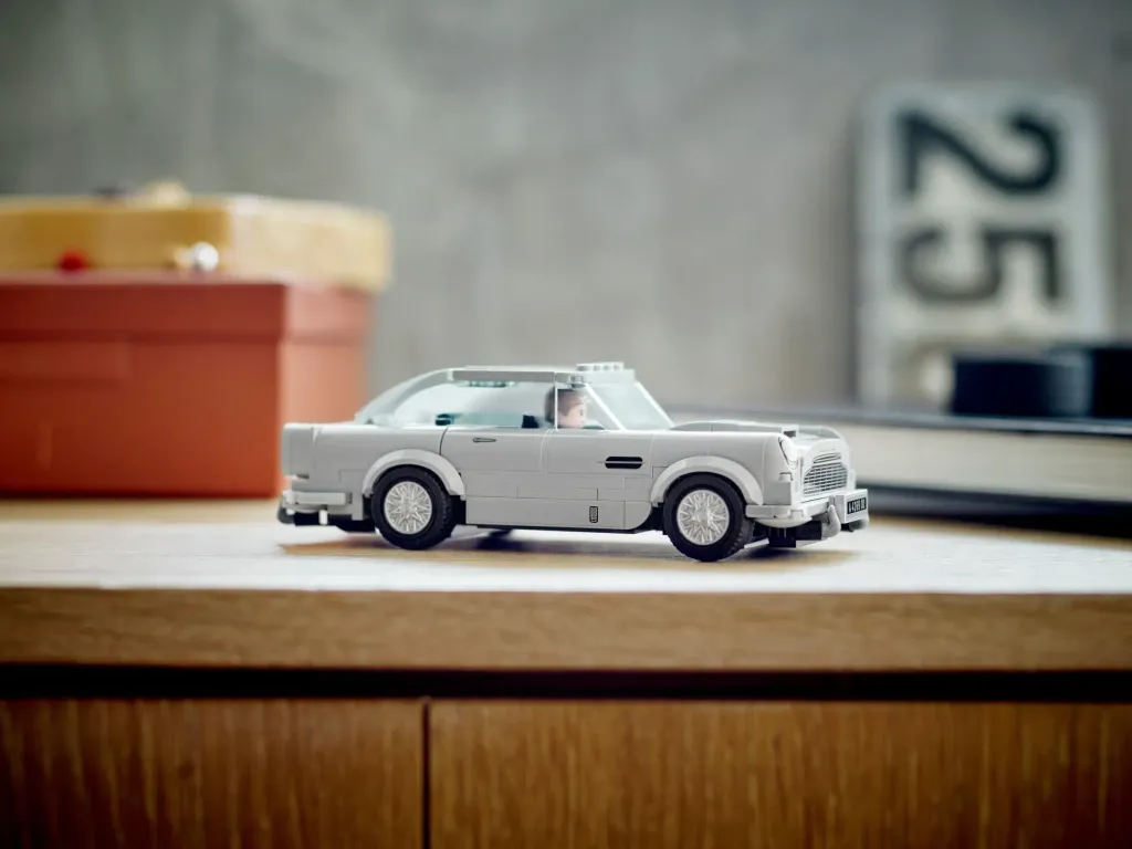 76911_alt8