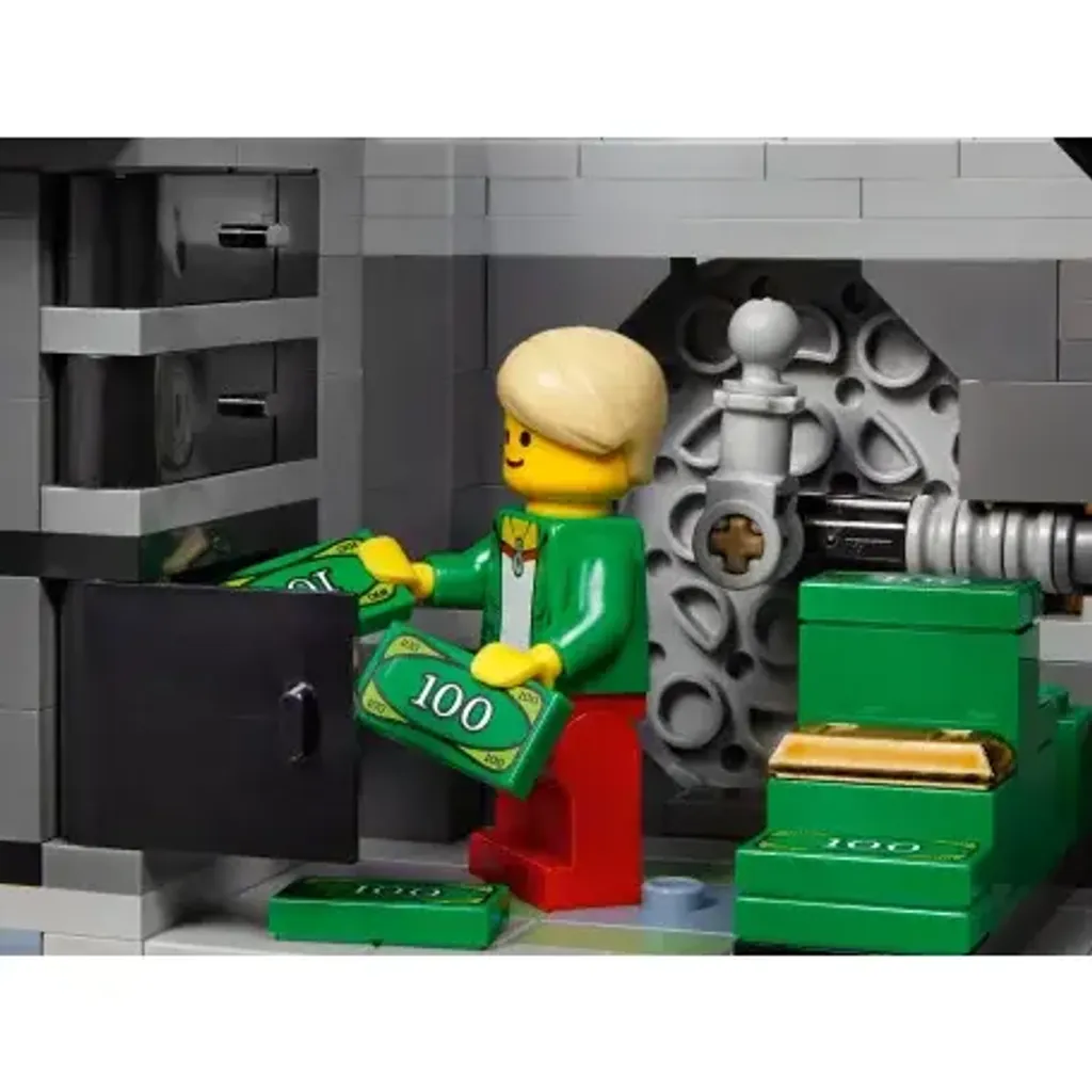 lego-10251-brick-bank (2)
