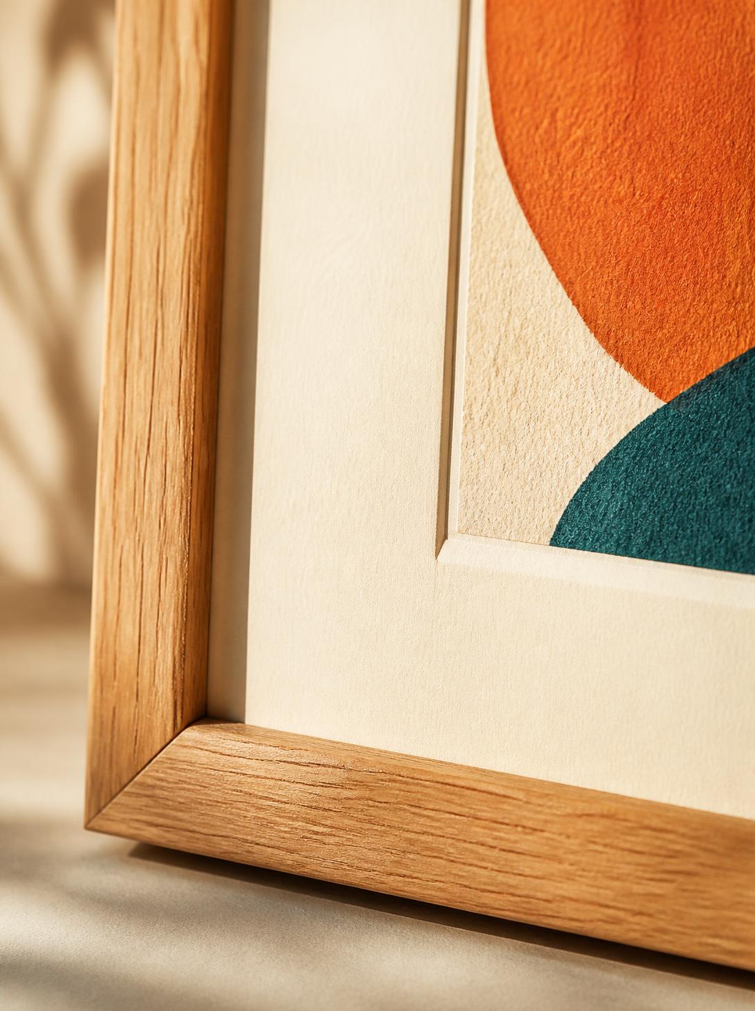 Oak, black or white: choosing a frame finish
