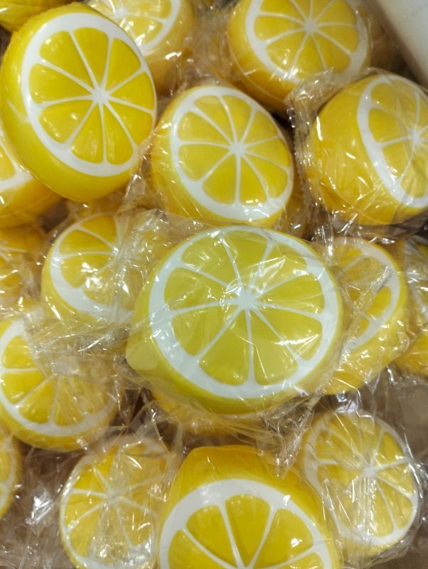 lemon-squishy-toy-1