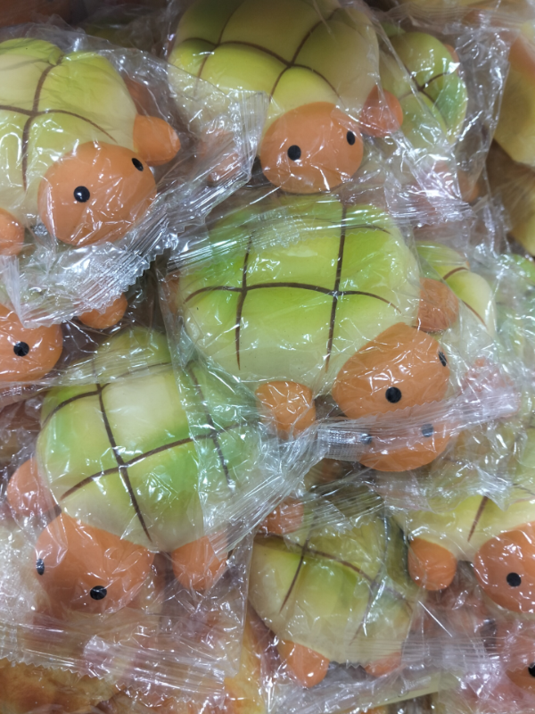 rebound-squishy-turtle-bread-toy-1