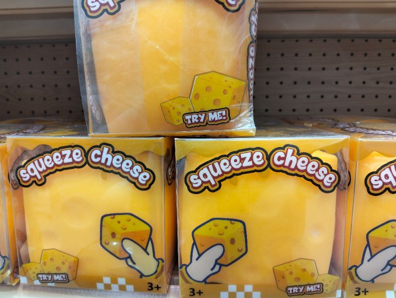squeeze-cheese-squishy-1