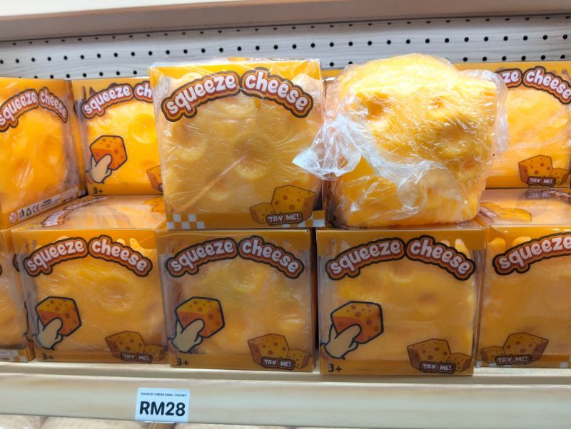 squeeze-cheese-squishy-2