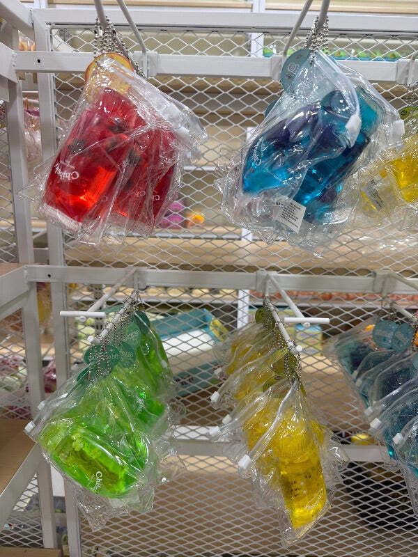 chiboki-toothpaste-red-blue-yellow-green-1