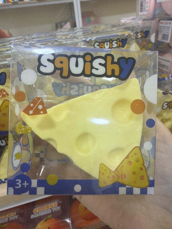 crunchy-triangle-cheese-5cm-2
