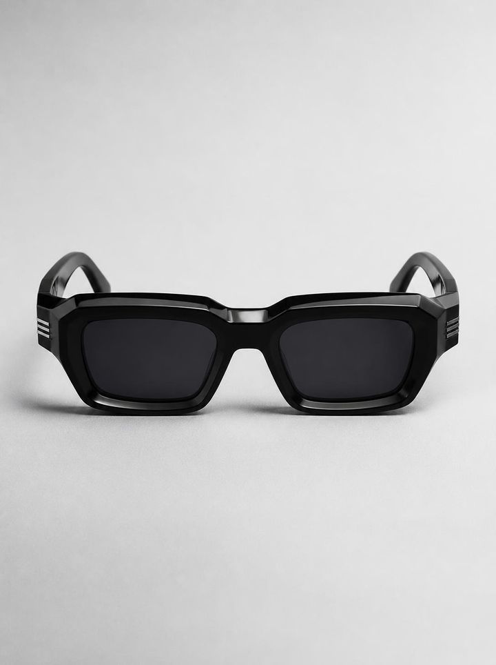 product-05-chunky-sculpted-black-acetate