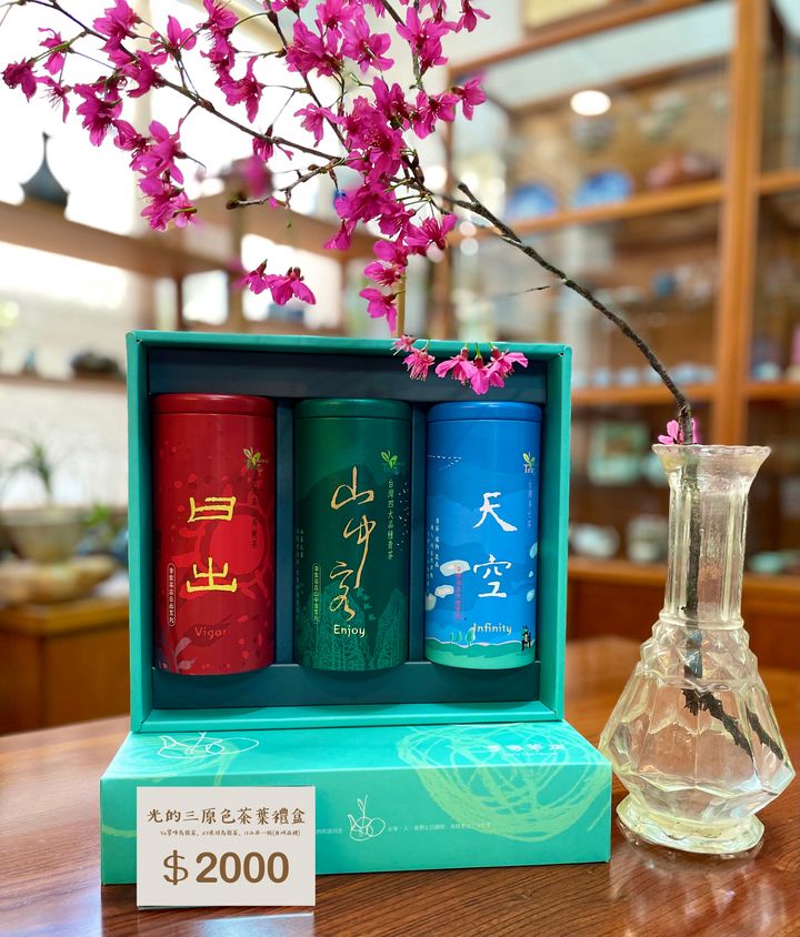 光的三原色禮盒 紅綠藍 2000-1 禮盒圖.jpg