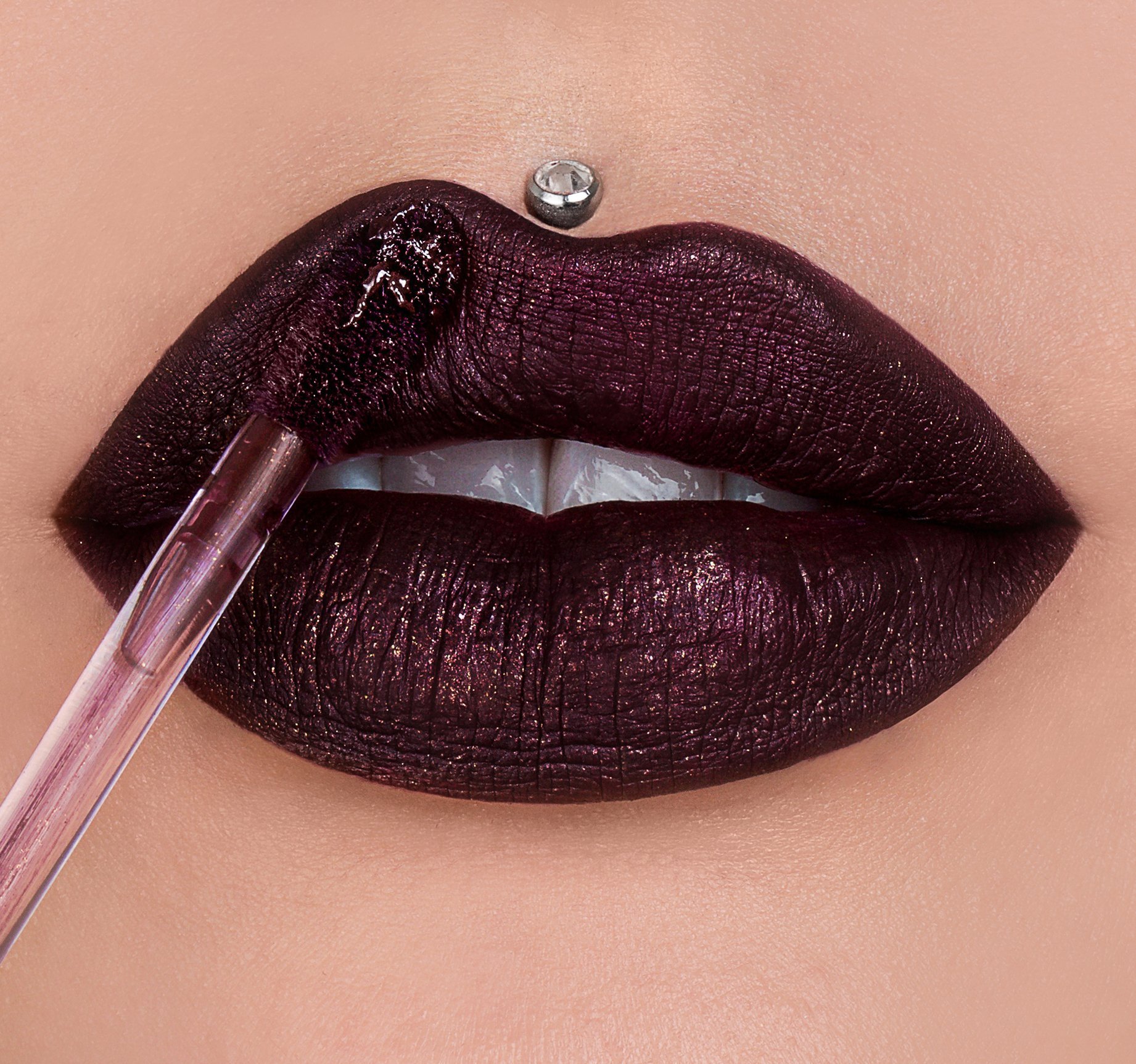 0007_VLL_Triggered_Lip_Swatch.jpg