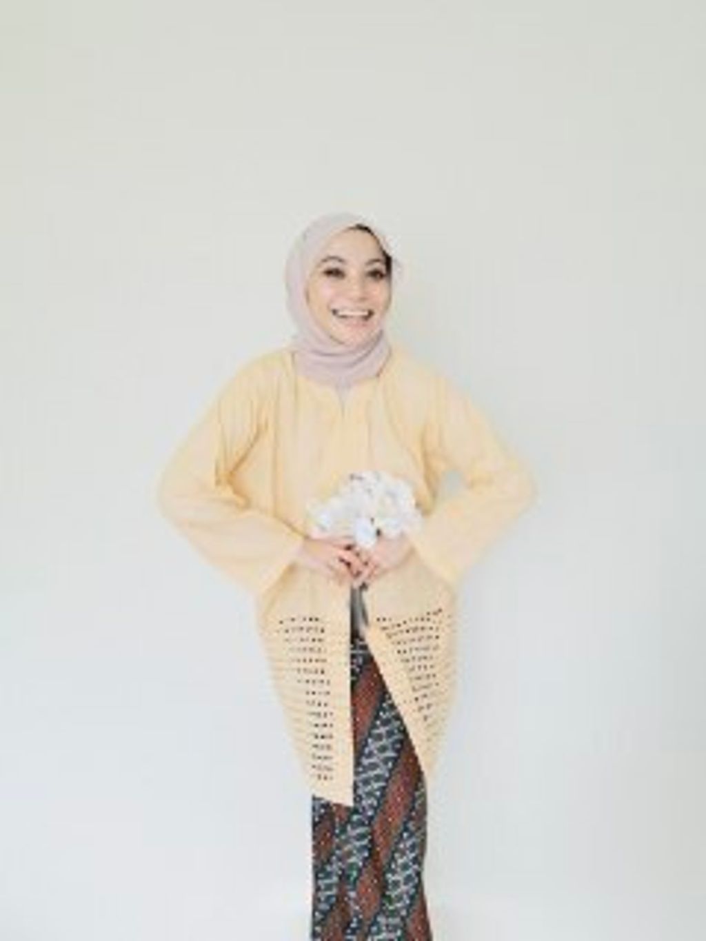 Nude kebaya Ana1.jfif