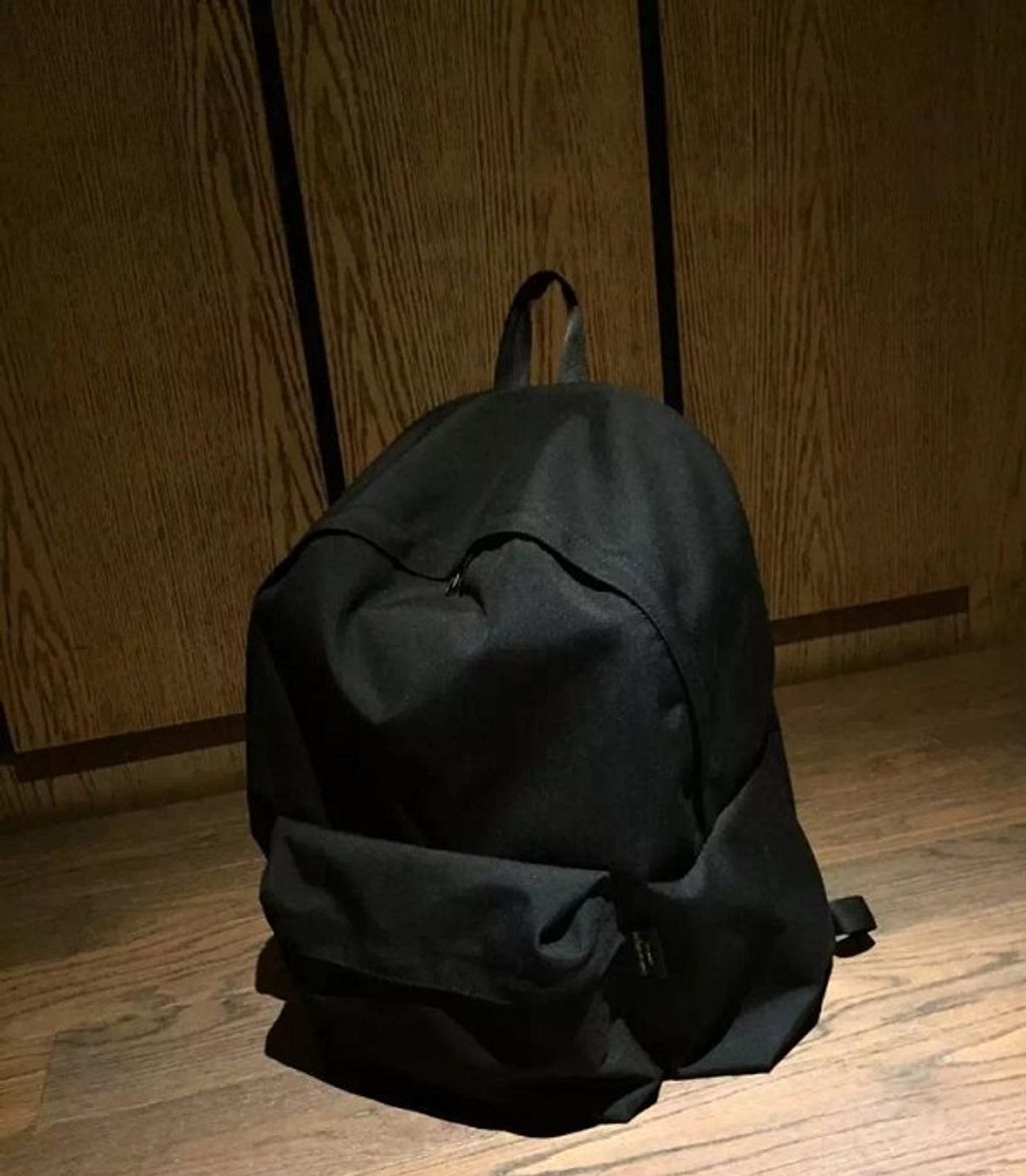 kanye-west-backpack, MrUptown Talley