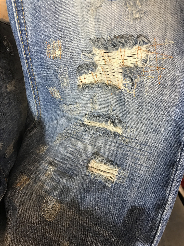 Indie Designs Distressed Bee Embroidered Jeans – Indie Designs Clothing