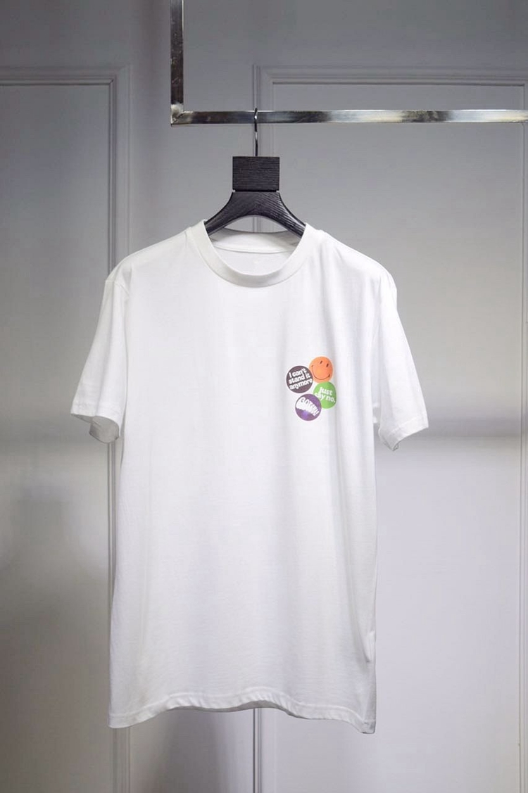 Indie Designs Four Pins Print T-shirt – Indie Designs Clothing