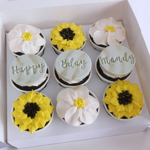 Sunflower Cupcakes.JPG