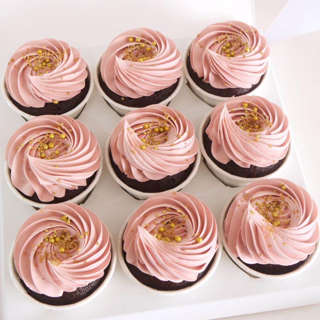 Pink Sparkle Cupcakes.JPG