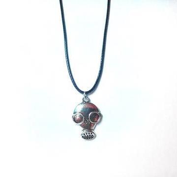 doctor-who-silent-child-gasmask-1_large_zpspwtlumkn