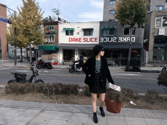 𝒩𝑜𝓋. 𝟸𝟼 | LITTLE LONDON .CHEN CHEN KOREA 