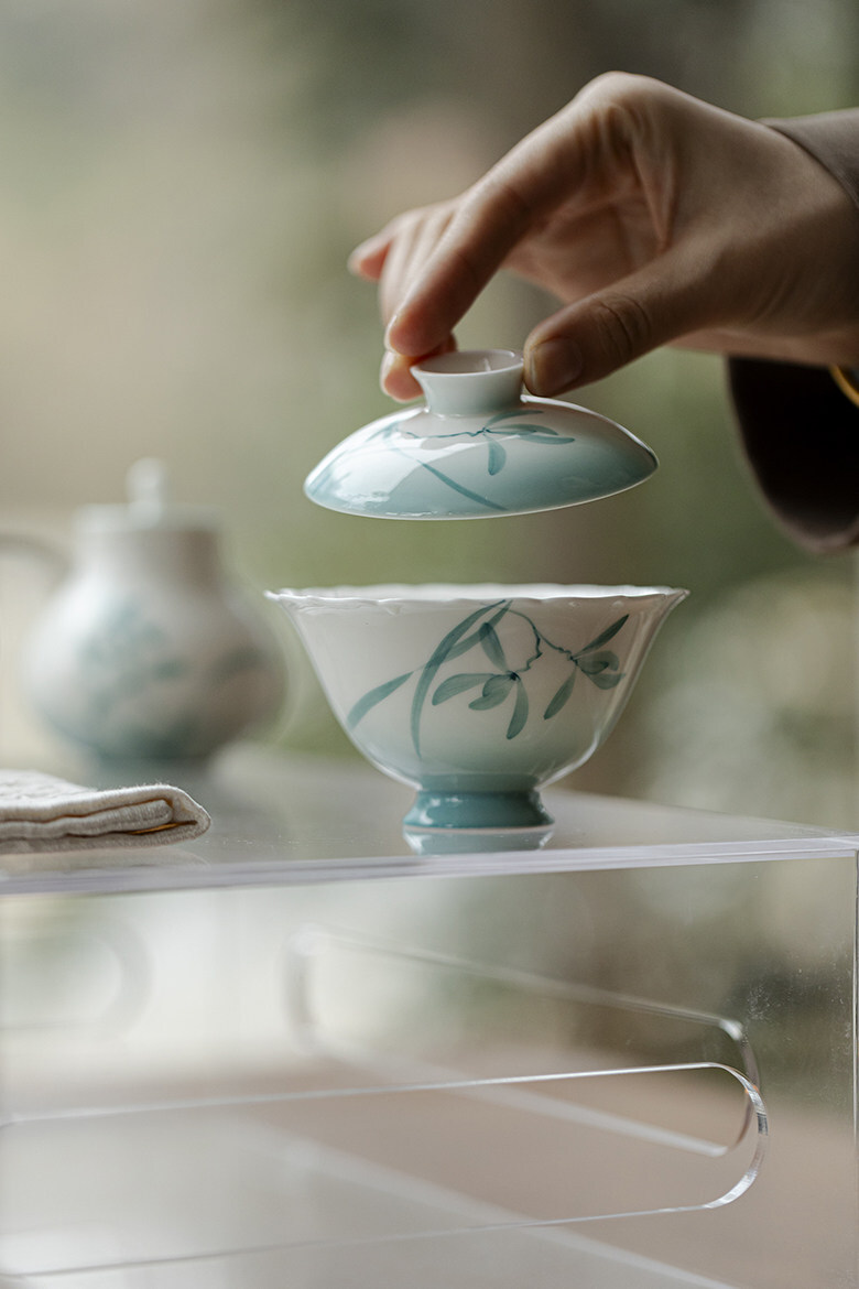 幽蘭花型小蓋碗3-3
