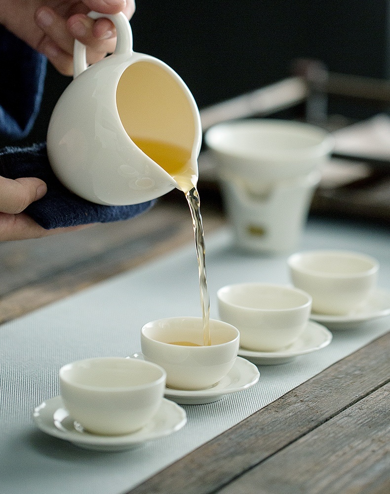 豬油白瓷茶杯4-2.jpg