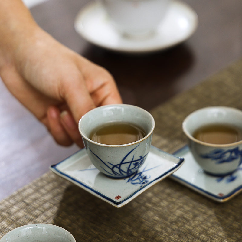 景德鎮手繪青花陶泥杯托1-2.jpeg