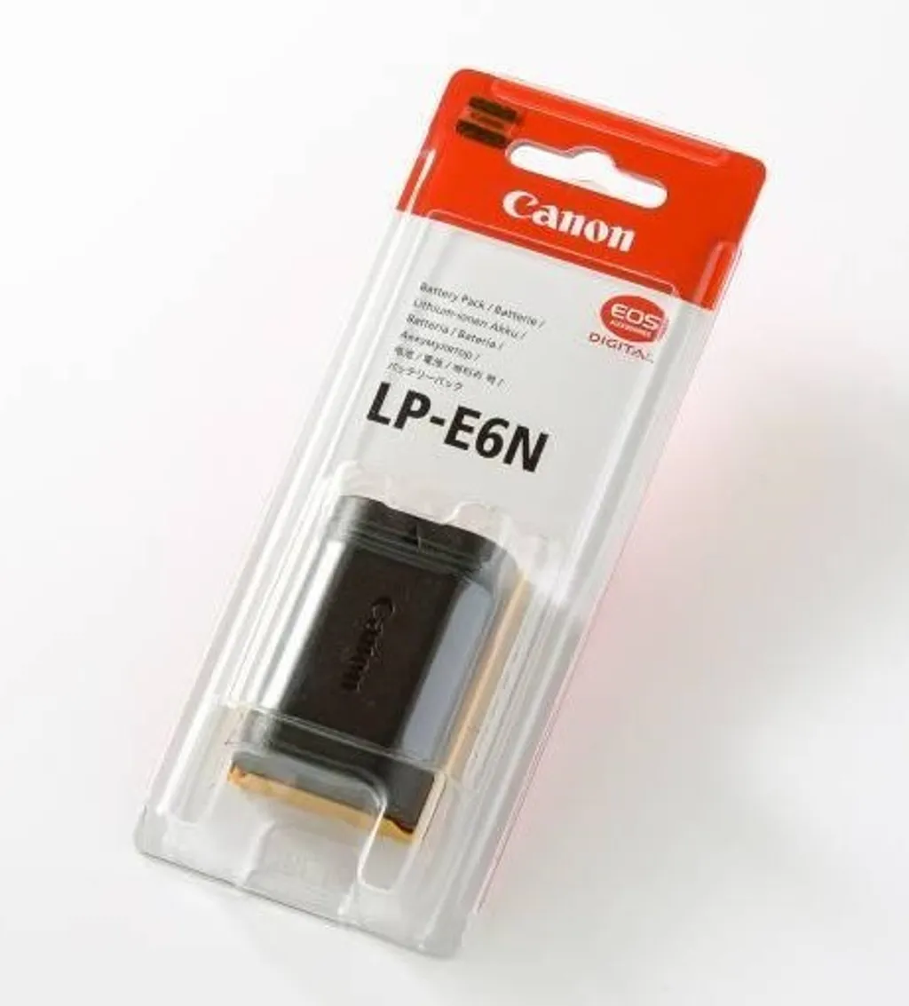 LP-E6N-01.jpg