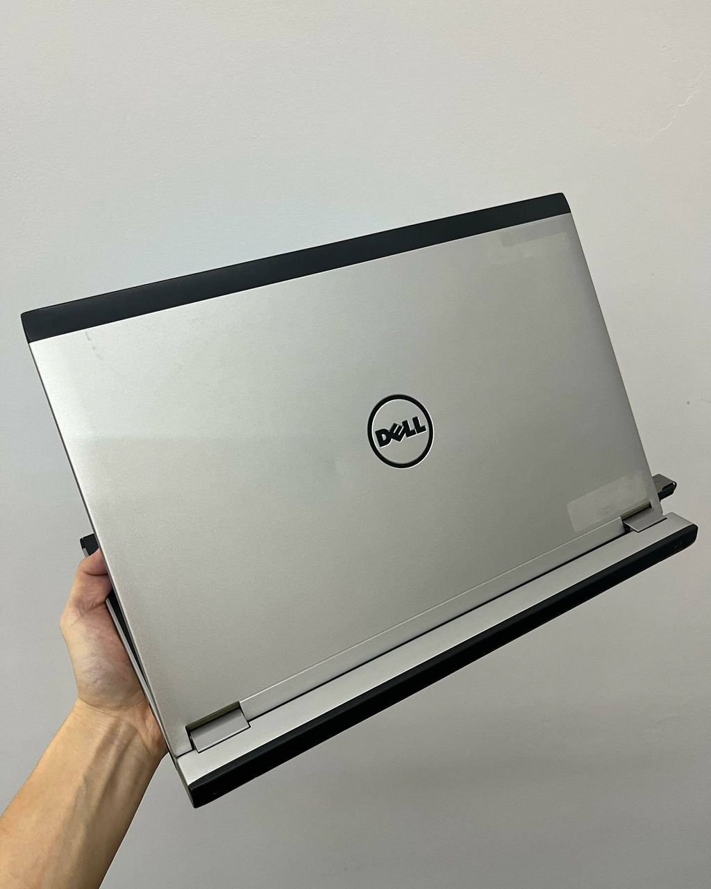 Dell Latitude 3330 with i3 and window 10