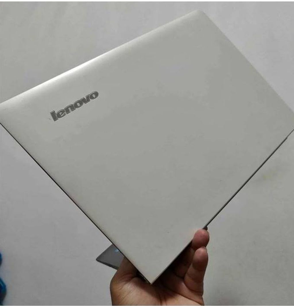 LENOVO IDEAPAD with i3 4th gen
