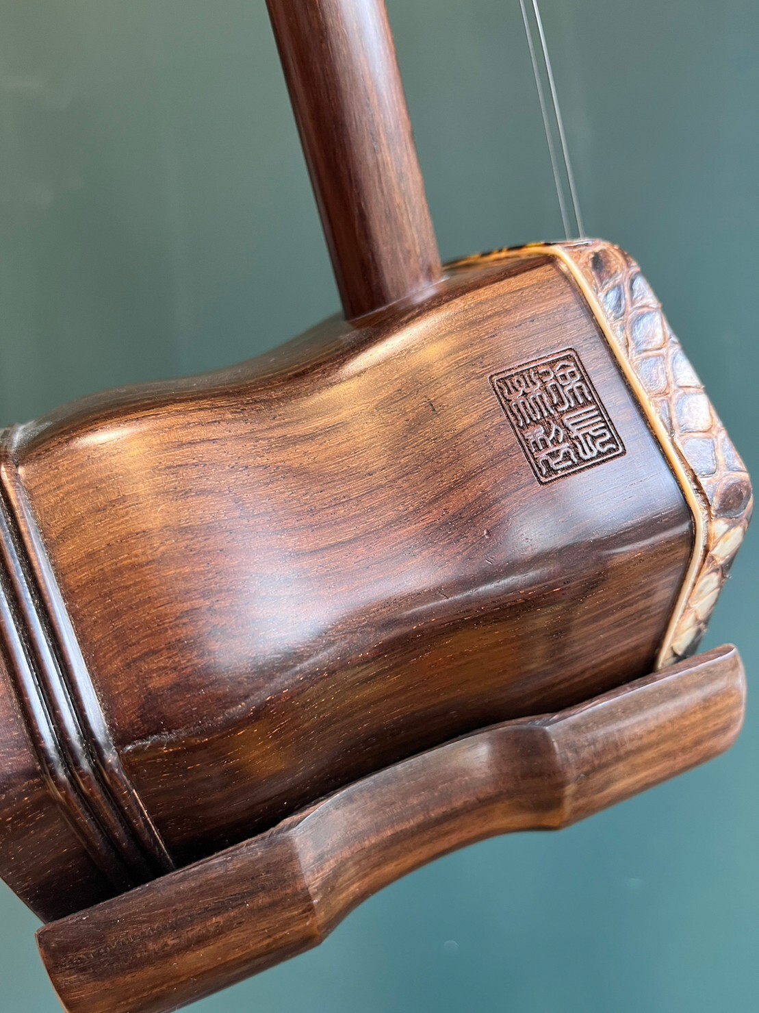 紅木二胡/木目が美しい 老紅木 二胡 王国興制