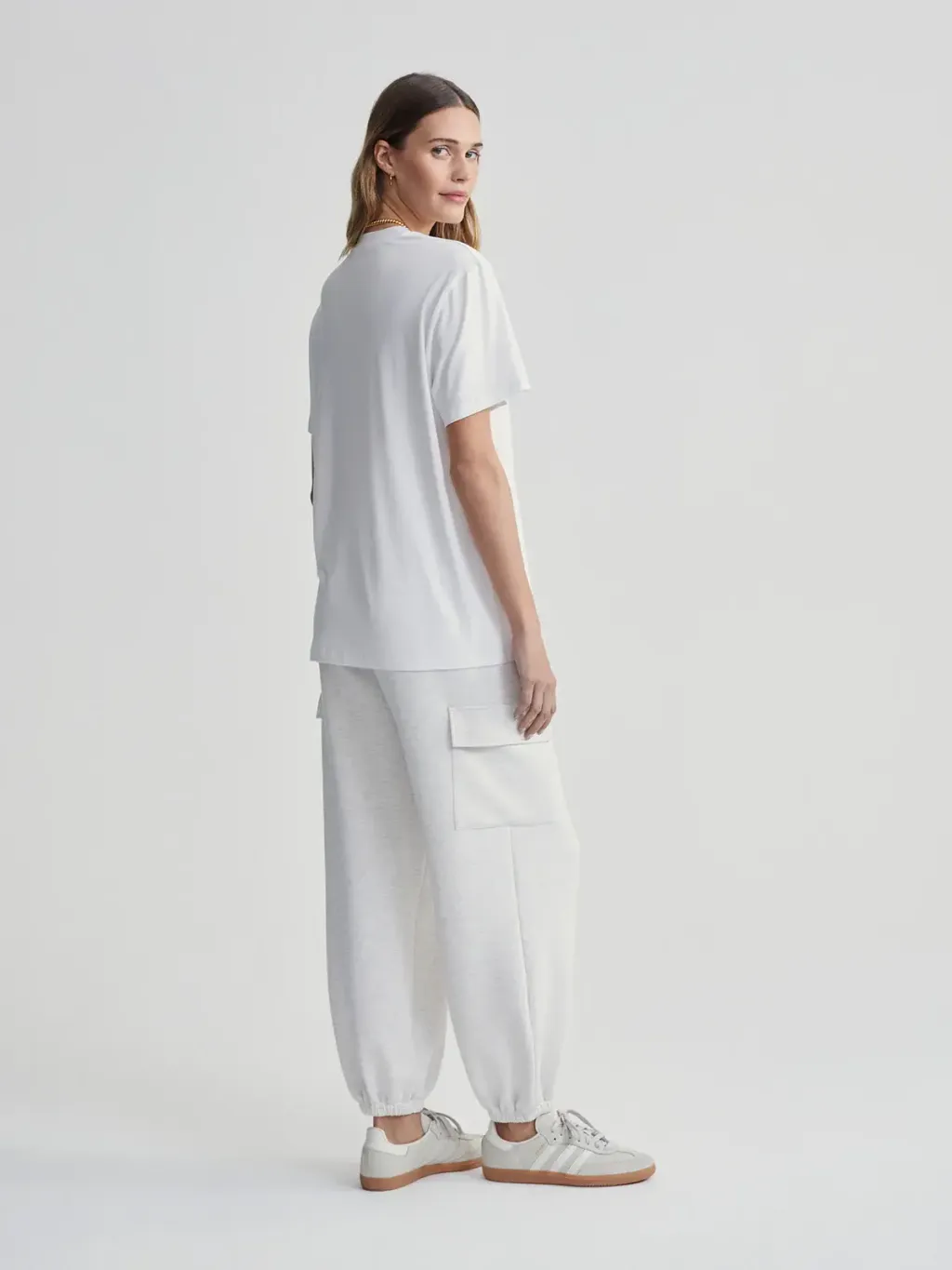 42d92e4344a5a4c7b23feab53b3d2f90b1b138c0_VAR01921_LEIGHTON_BOYFRIEND_TEE_WHITE_047